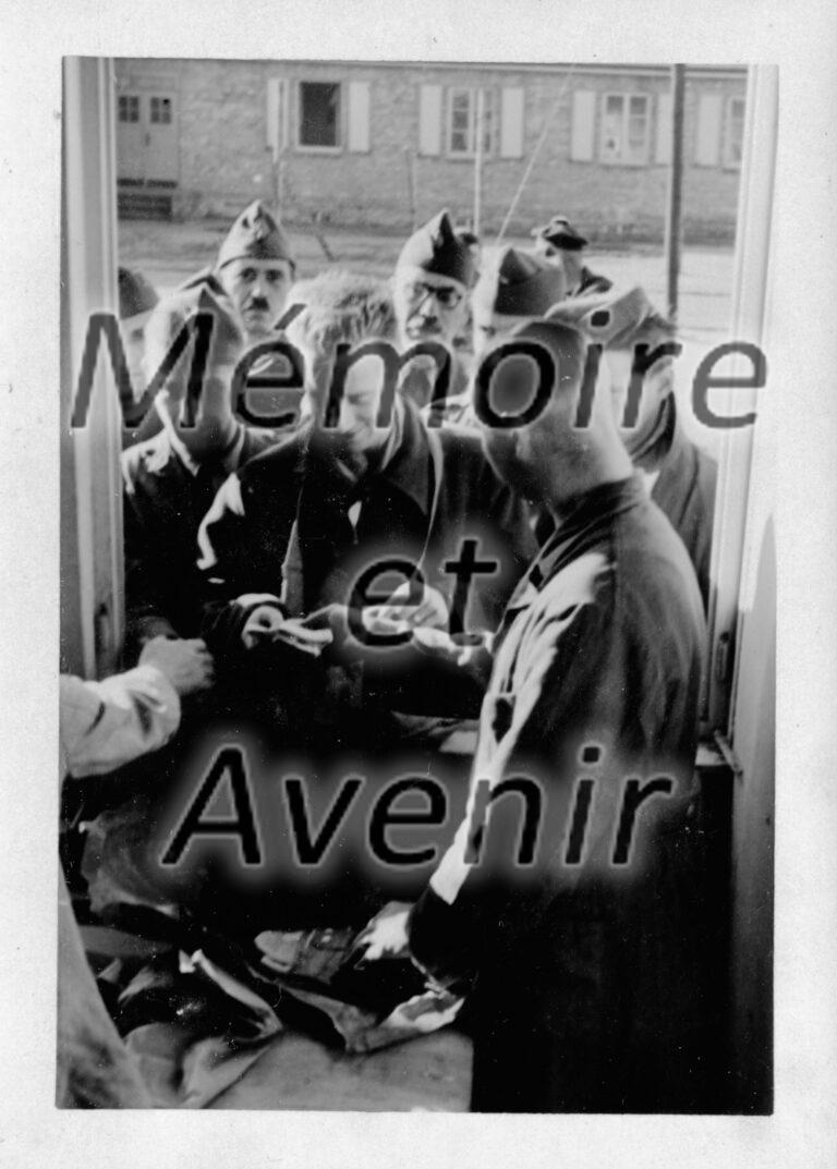 1940-Distribution-des-colis-03