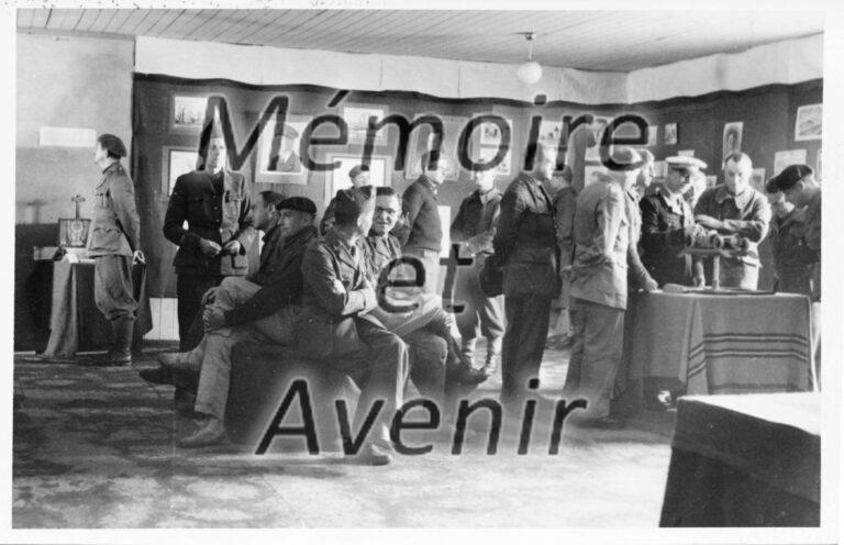 1941-05-Exposition-03-Groupe-officiers-R