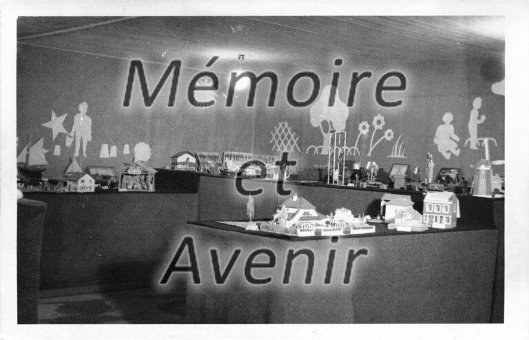 1942-12-Exposition-jouets-02-Habitations-R