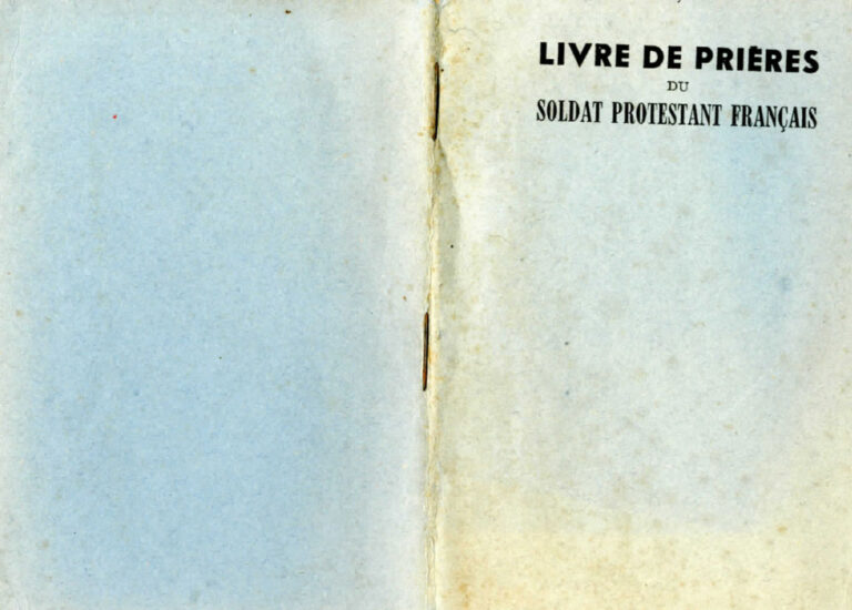 Livre-de-prières-du-soldat-protestant-français-01