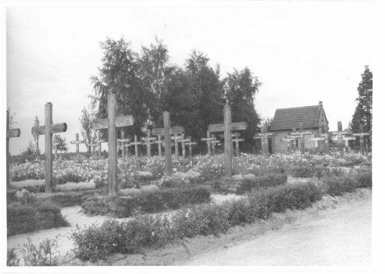 SD Oflag 4D Cimetière 01