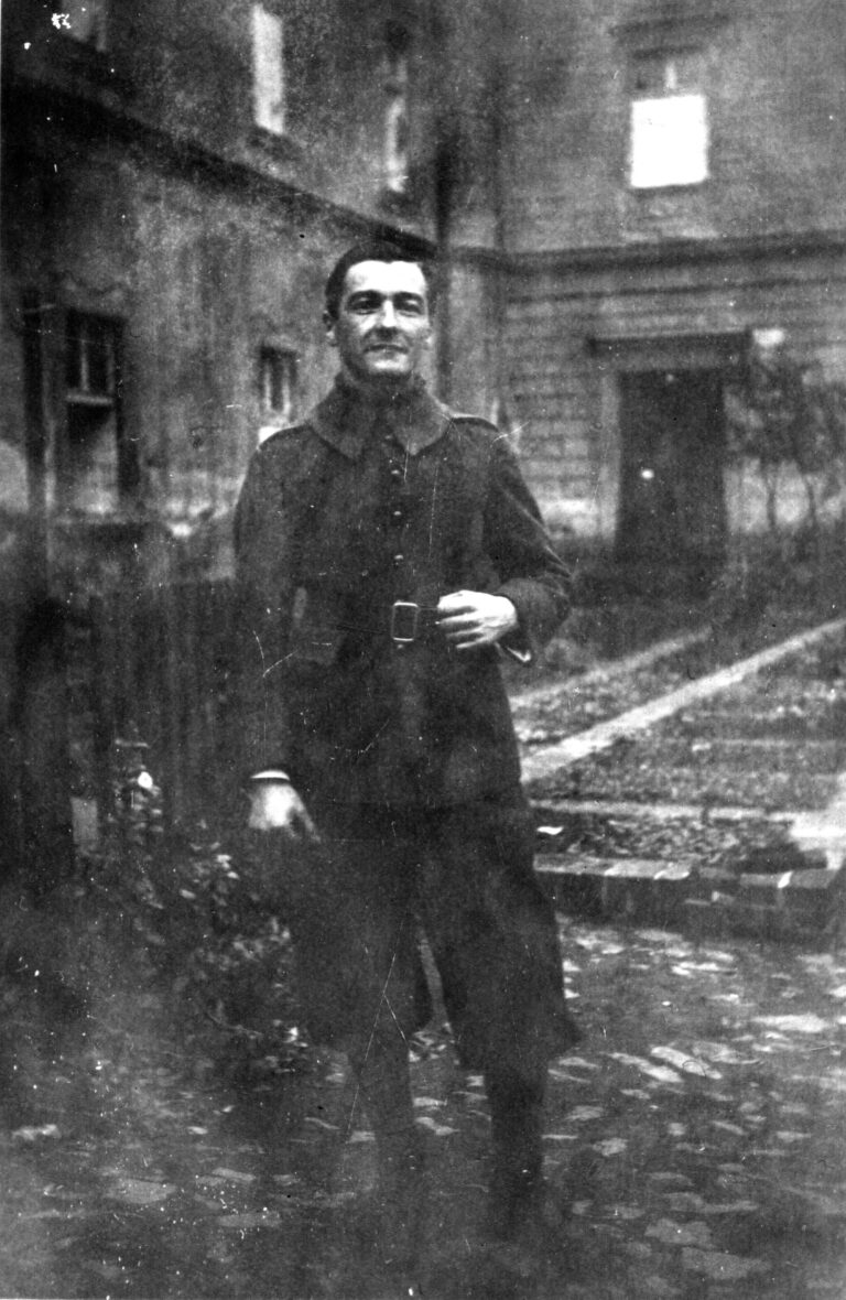 01_DELIENNE Augustin_1941-10-20_au 8F Wahlstadt