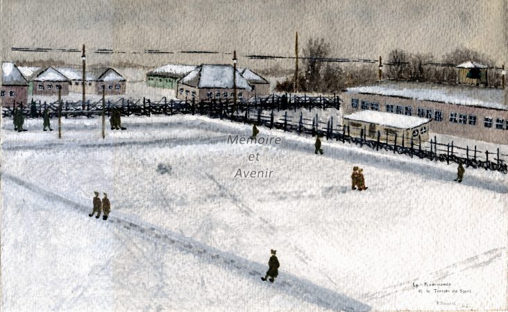 1942-Le-Kommando-et-le-terrain-de-sport-r